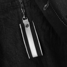 Įkelti vaizdą į galerijos rodinį, DŽINSINIS atšvaitas pakabukas / JEANS reflective pendant - Neshkis
