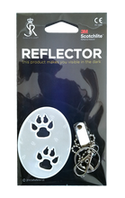 Įkelti vaizdą į galerijos rodinį, Atšvaitas pakabukas PĖDUTĖS / Reflective Pendant PAWS - Neshkis