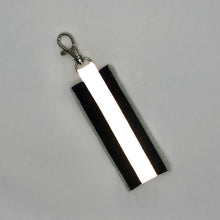 Įkelti vaizdą į galerijos rodinį, DŽINSINIS atšvaitas pakabukas / JEANS reflective pendant - Neshkis